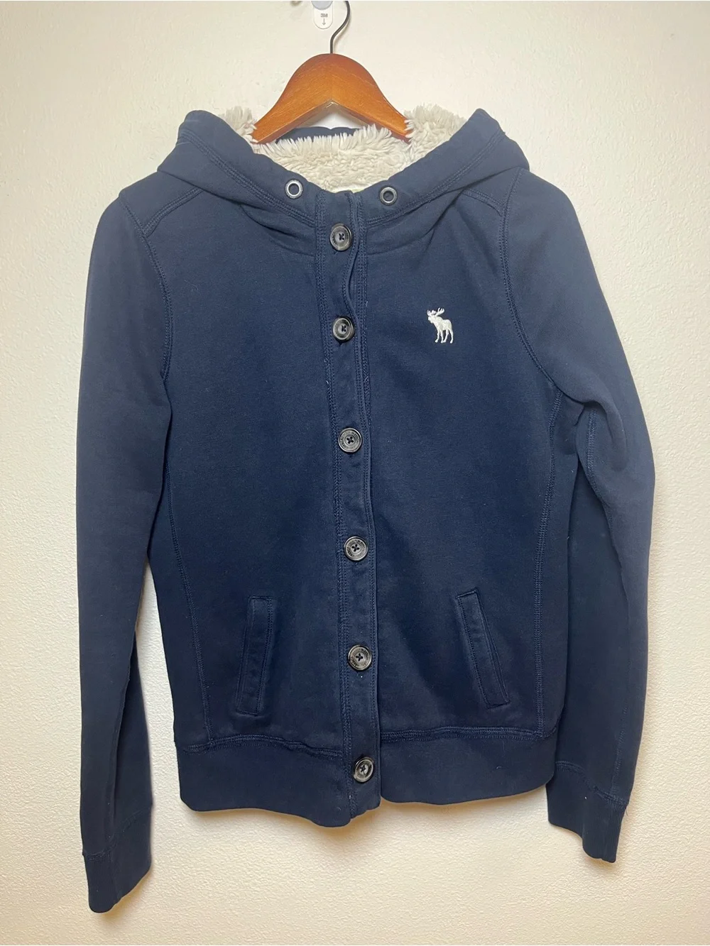Abercrombie & Fitch Vintage Y2K Navy Hooded button up with Cream Sherpa Lining - Picture 5 of 7